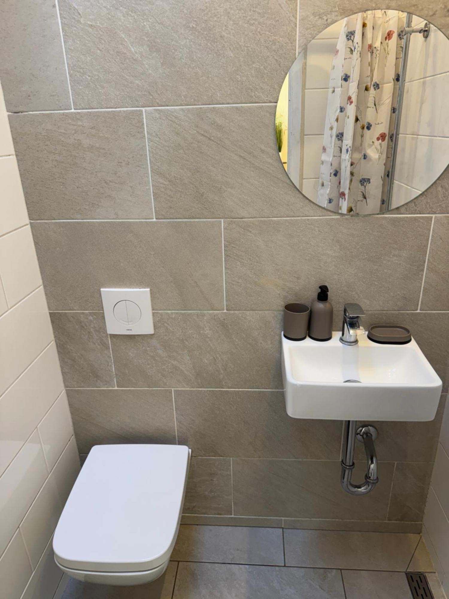 Spacious Cosy With Private Bathroom Den Haag